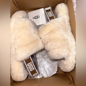 Brand new in box never worn UGG Fluff Yeah Slides Natural women size 5